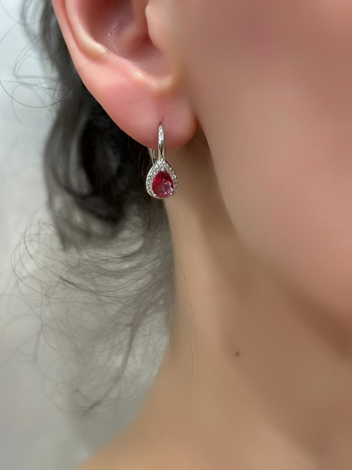 Orecchini A Goccia Smaltati Di Bianco In Oro Rosa 18k Con Diamanti | GV - Foto 7