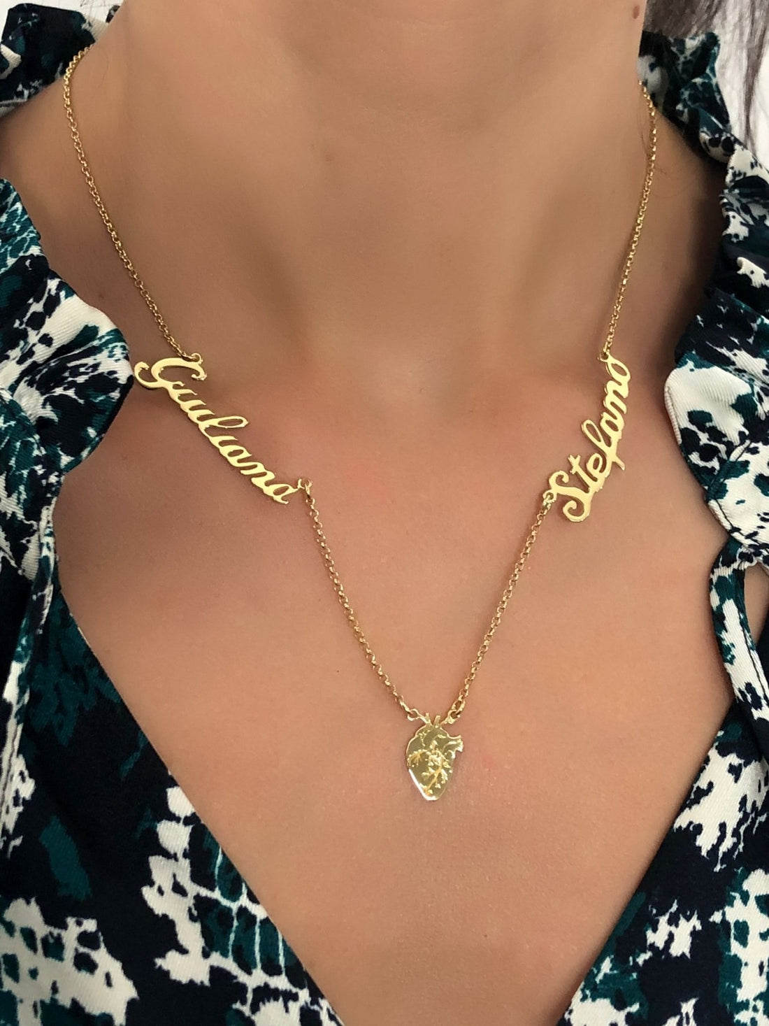 Collana con due nomi e cuore anatomico