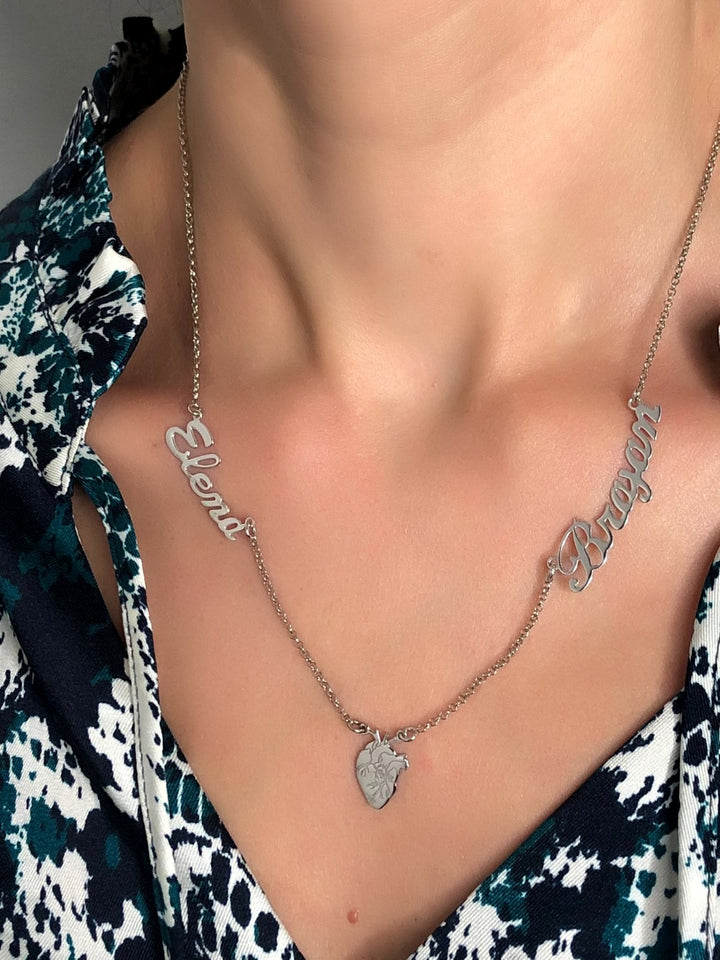 Collana con due nomi e cuore anatomico