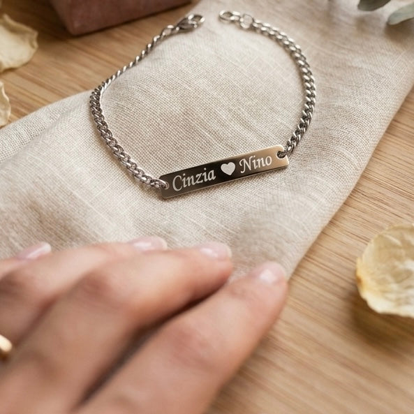 Bracciale con incisione