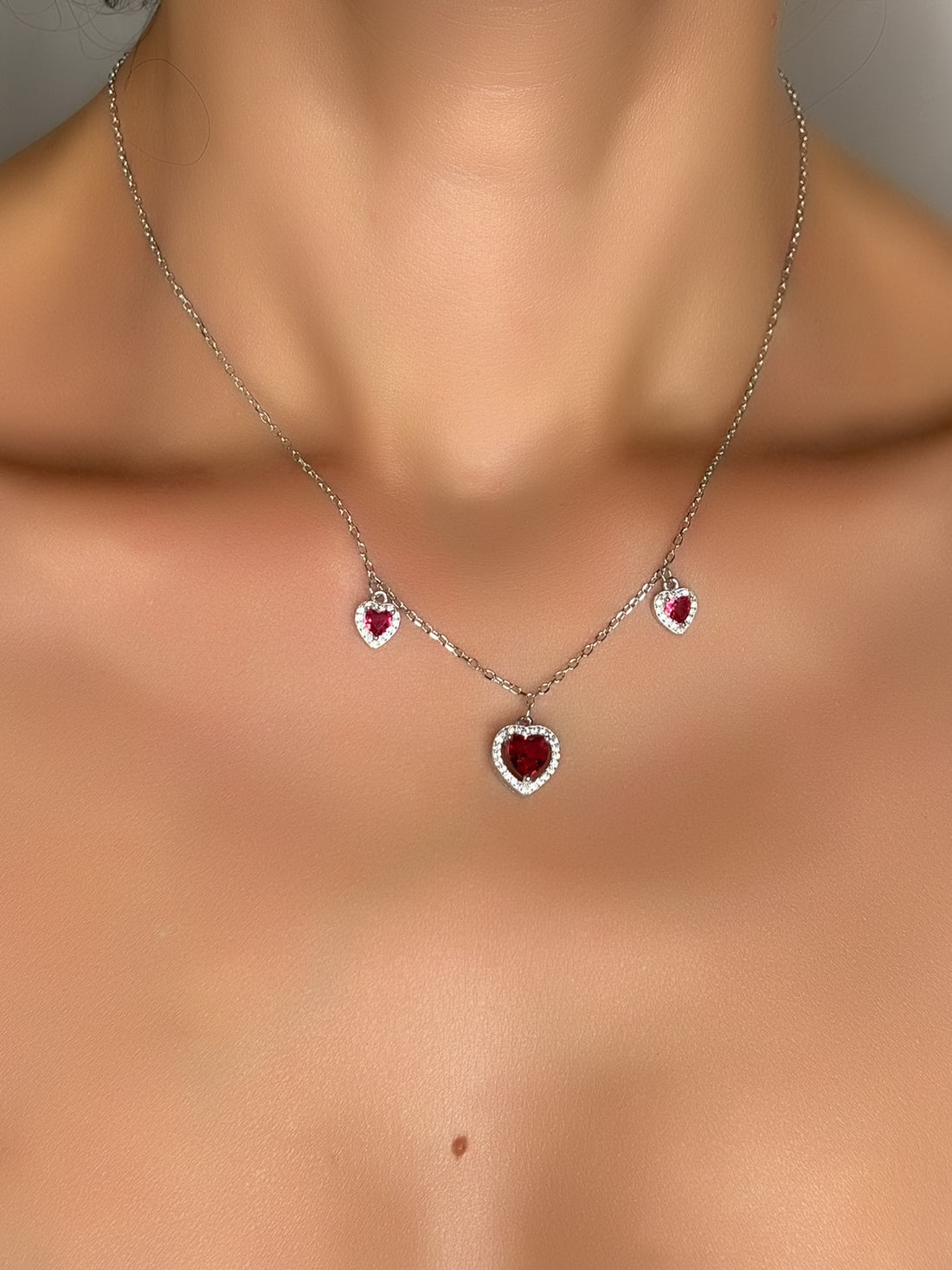 Collana con cuore rosso