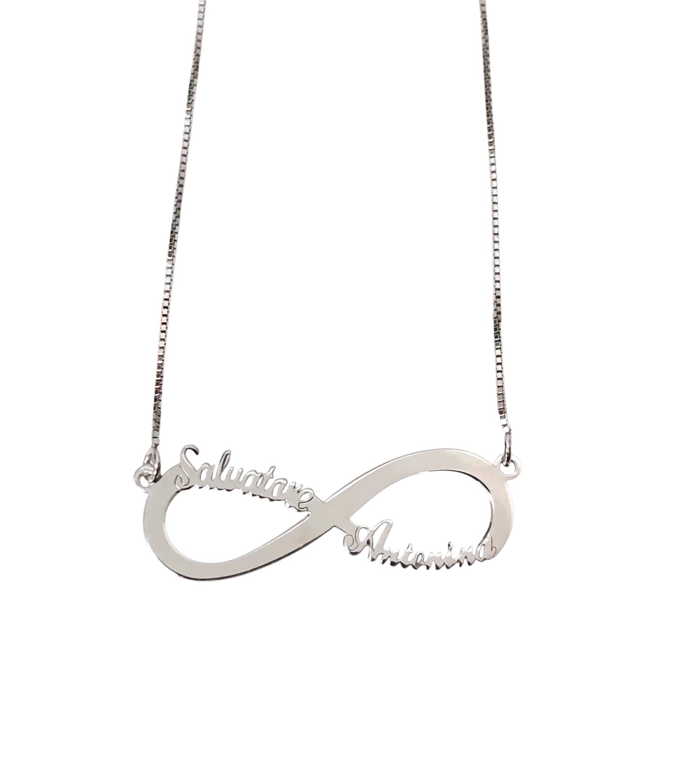 Collana infinito con nome personalizzato