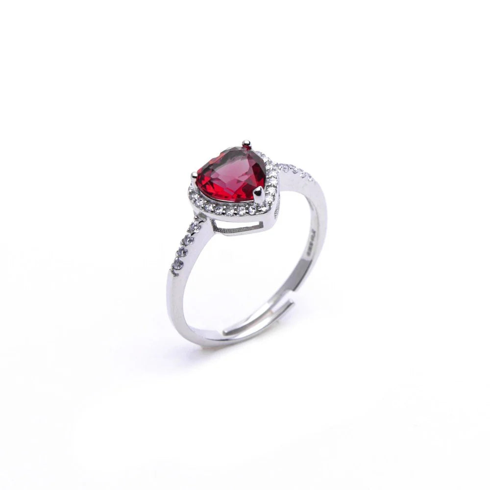 Anello con cuore rosso