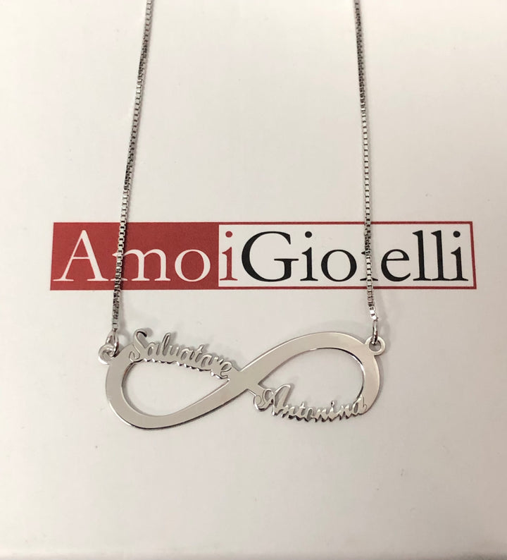 Collana infinito con nome personalizzato