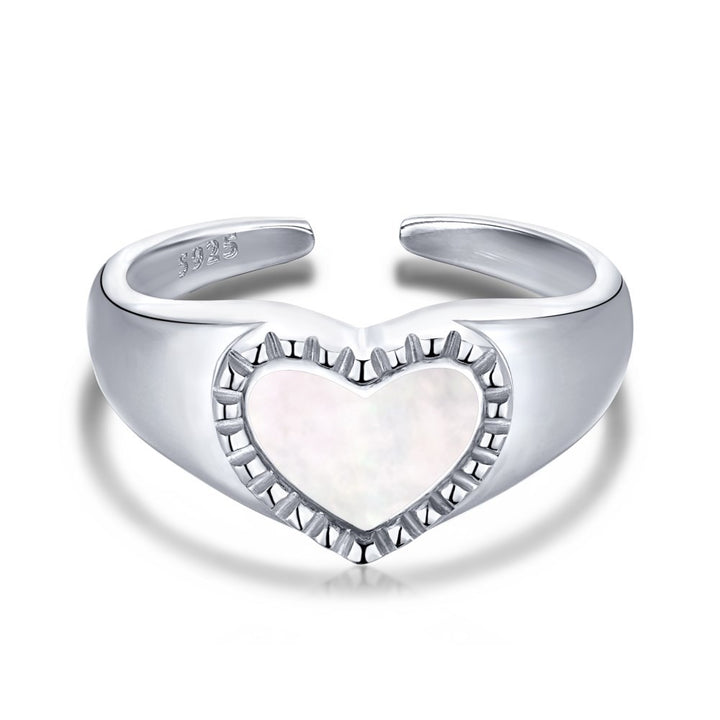 Anello con cuore madreperla