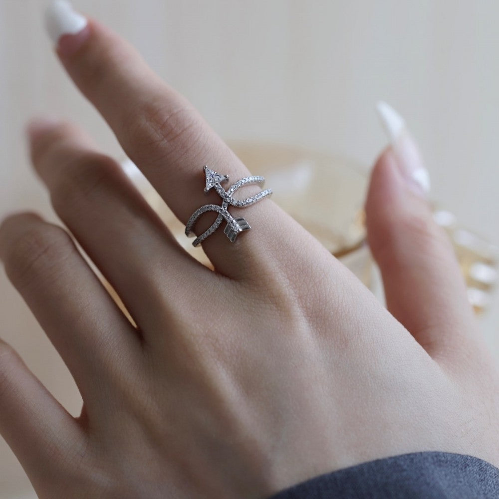 Anello regolabile con freccia