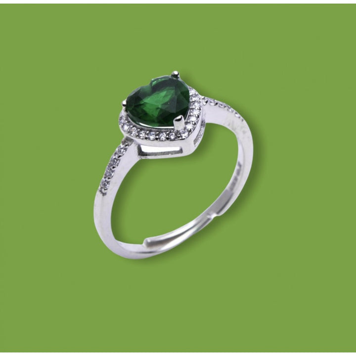 Anello regolabile con pietra verde a cuore