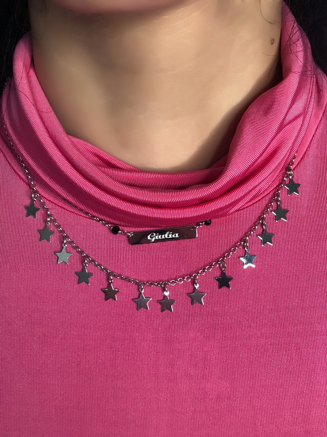 Collana con incisione e stelle